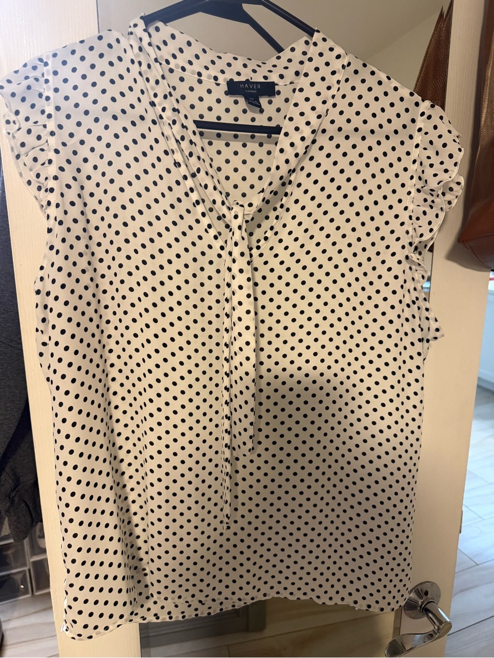 NWOT Haver Polka Dot Tie-Neck Cap Sleeve Blouse — White/Black